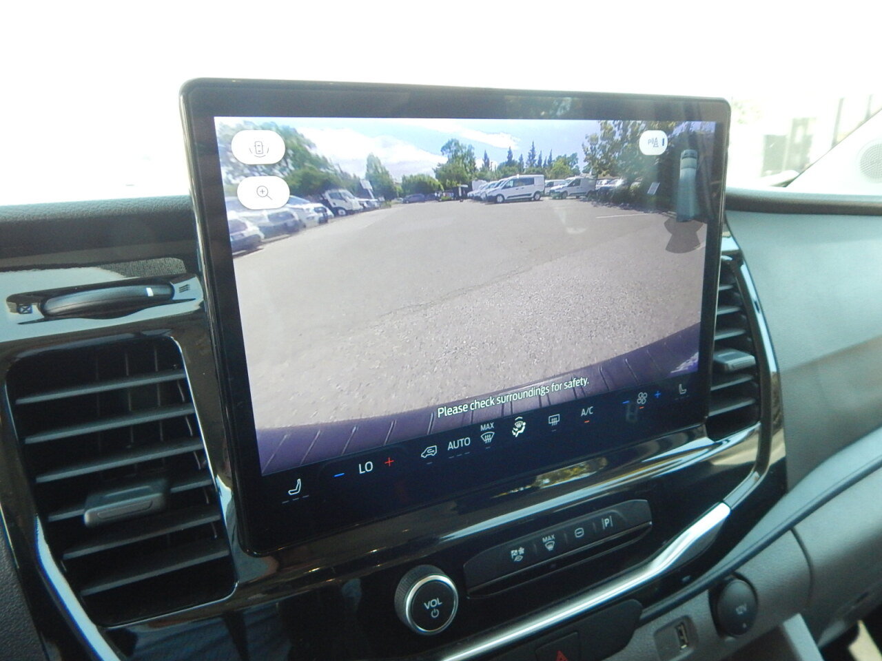 Used 2023 Ford Transit 350 XLT RWD image 25