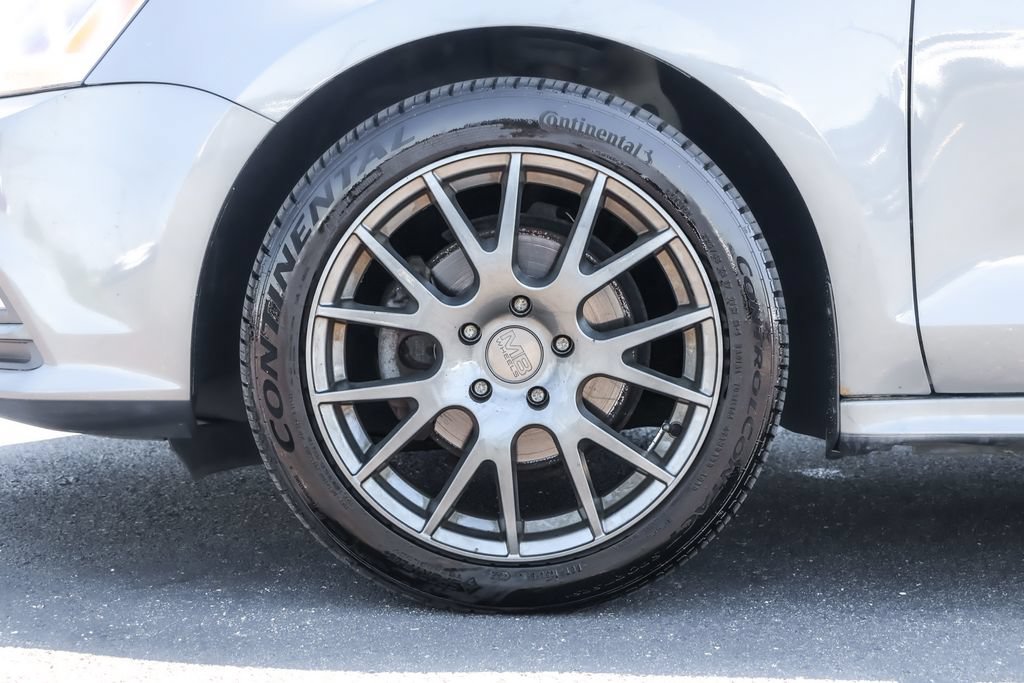 Used 2015 Volkswagen Jetta TDI SEL FWD image 18