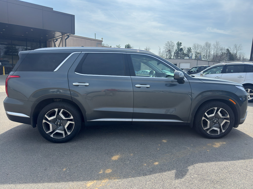 Used 2023 Hyundai Palisade Limited image 8