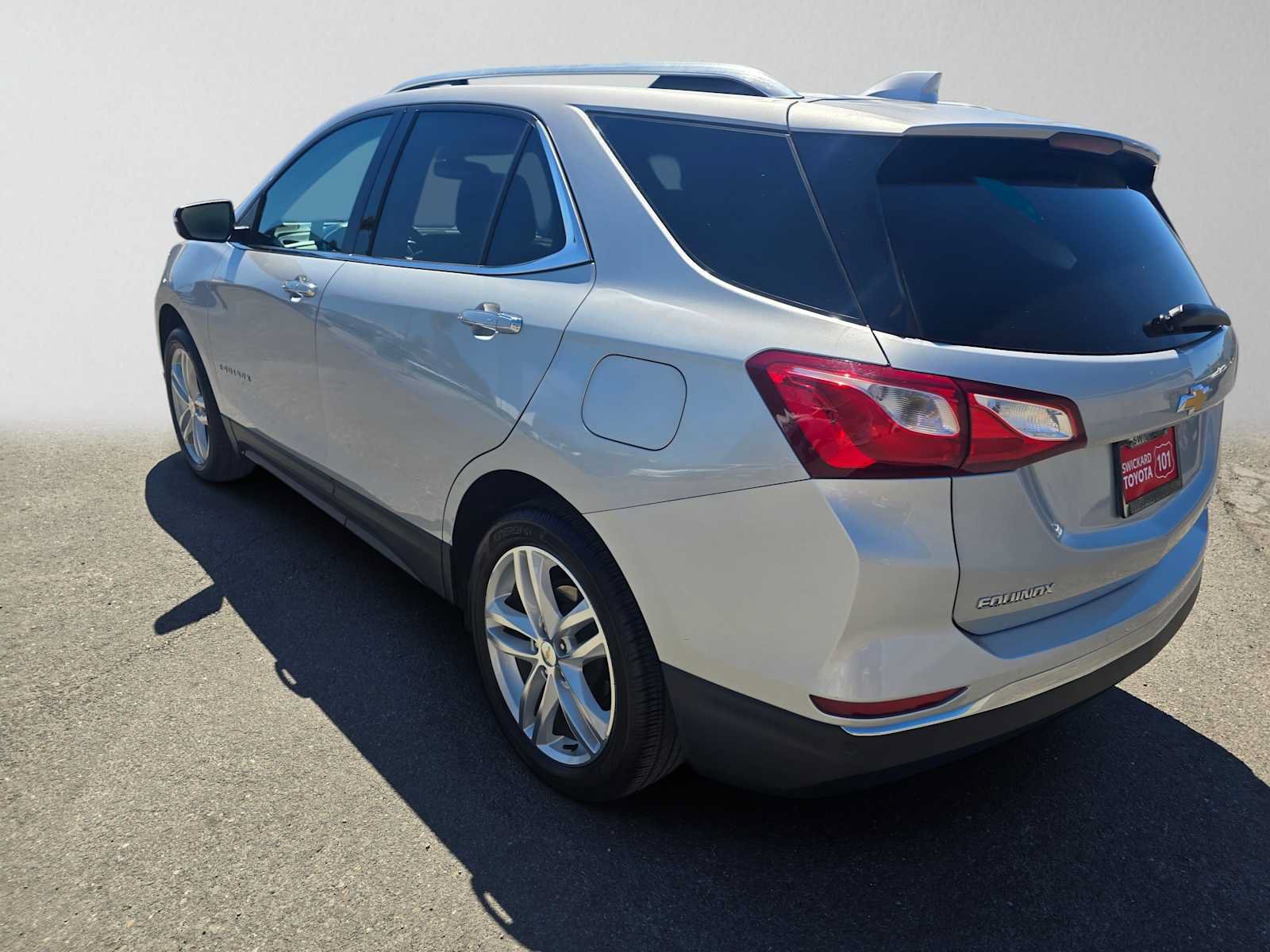 Used 2018 Chevrolet Equinox Premier AWD/4WD image 5