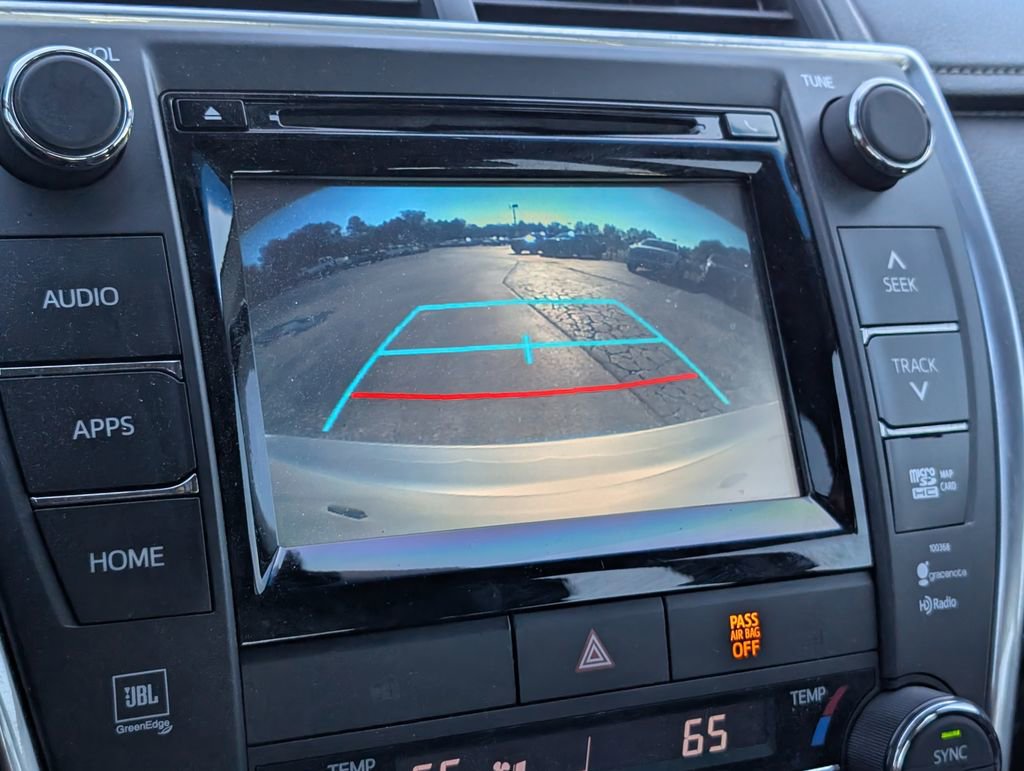 Used 2015 Toyota Camry XLE image 17