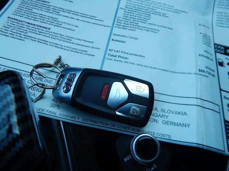 Used 2017 Audi Q7 3.0T Prestige image 21