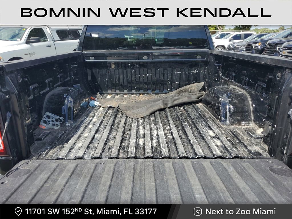 Used 2023 GMC Sierra 1500 SLE image 11