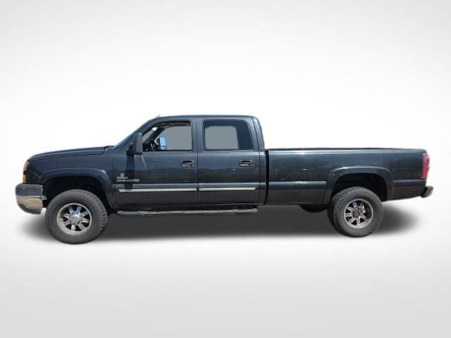 Used 2005 Chevrolet Silverado 2500 LT w/ Heavy-Duty Power Package RWD image 6