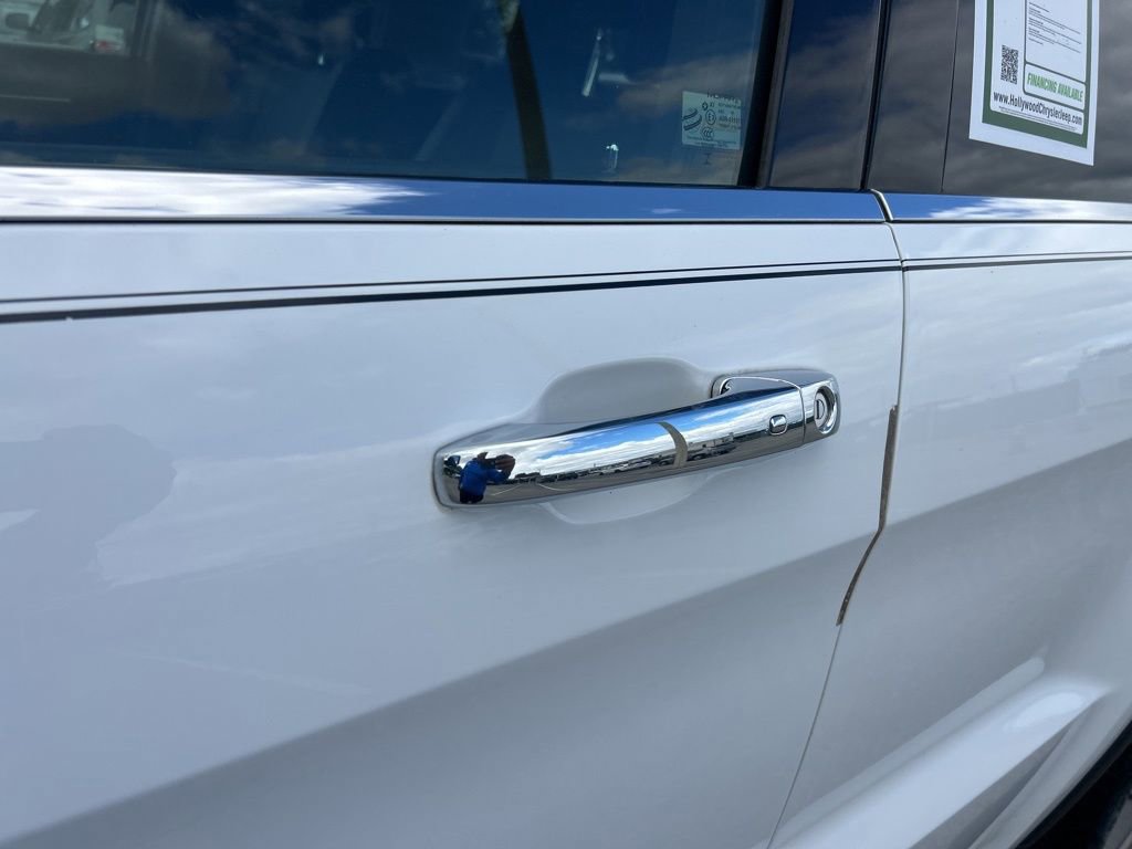 Used 2019 Jeep Grand Cherokee Limited image 19