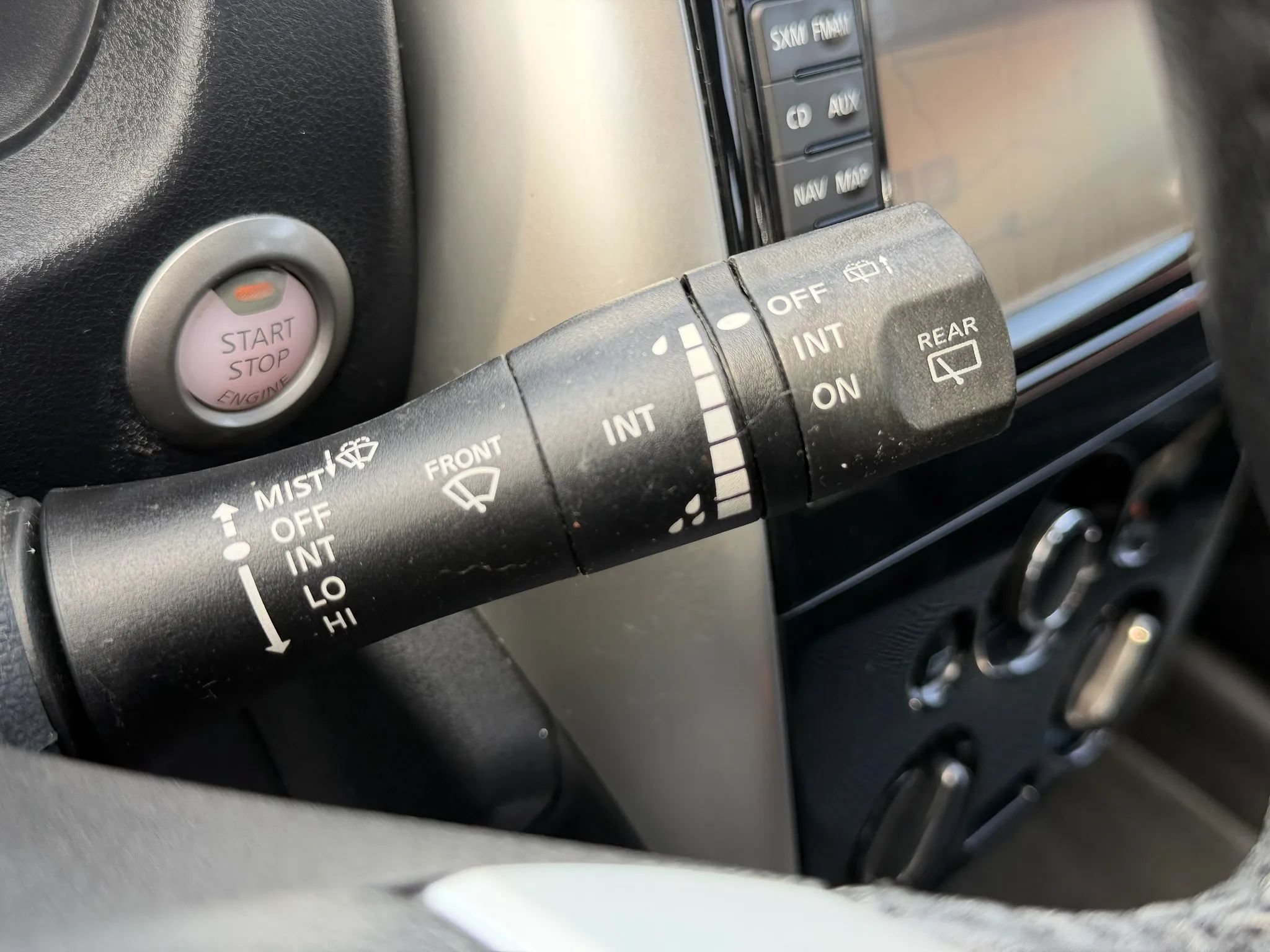 Used 2015 Nissan Versa Note FWD image 35