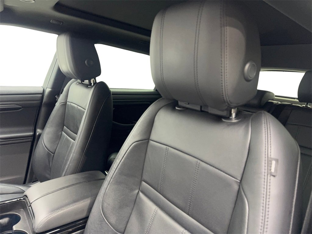 Used 2021 Land Rover Range Rover Evoque R-Dynamic SE image 27