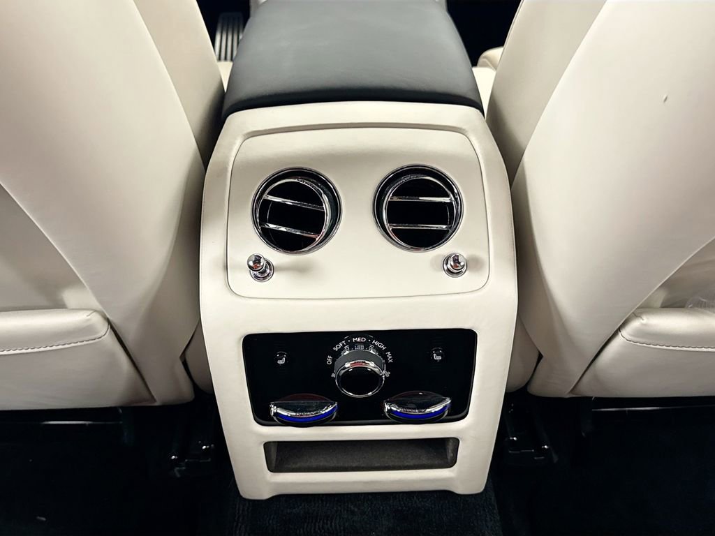 Used 2022 Rolls-Royce Ghost AWD/4WD image 26