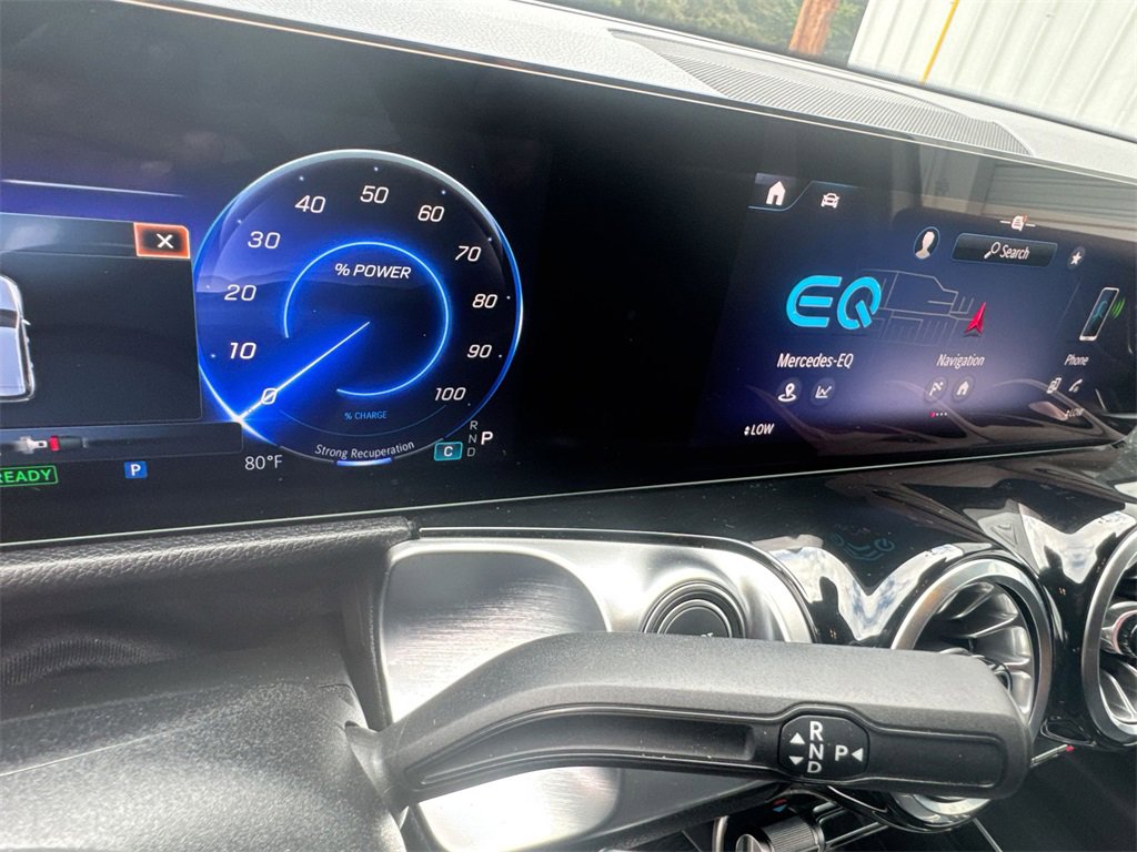 Used 2024 Mercedes-Benz EQB 250+ image 23