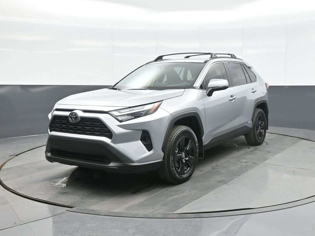 Certified 2025 Toyota RAV4 XLE image 5