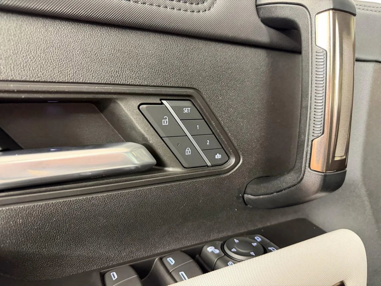 Used 2023 GMC Hummer EV Edition 1 AWD/4WD image 17