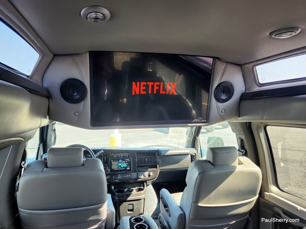 Used 2023 Chevrolet Express 2500 Extended image 7