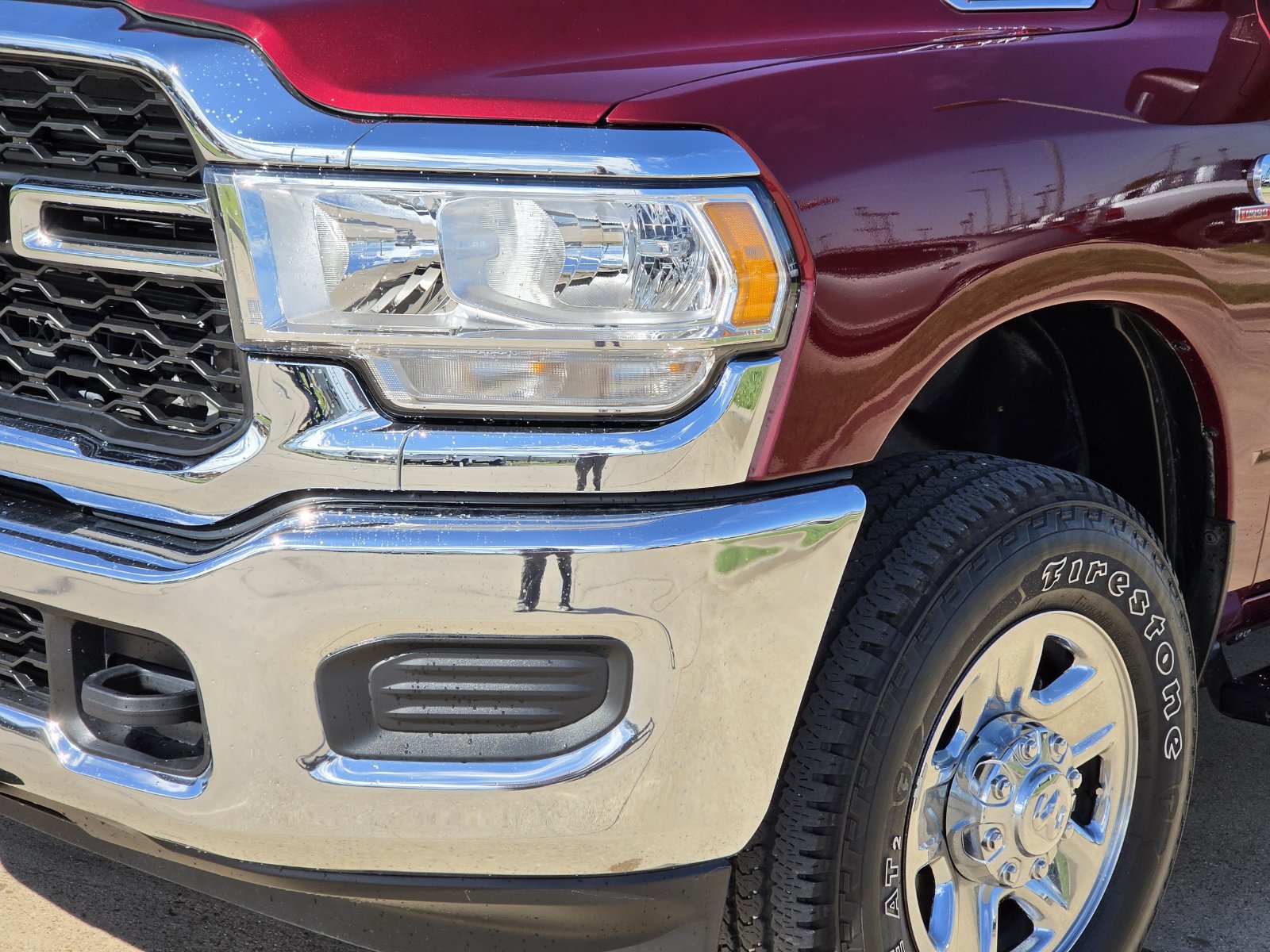 Used 2024 RAM 2500 Tradesman w/ Chrome Appearance Group AWD/4WD image 9