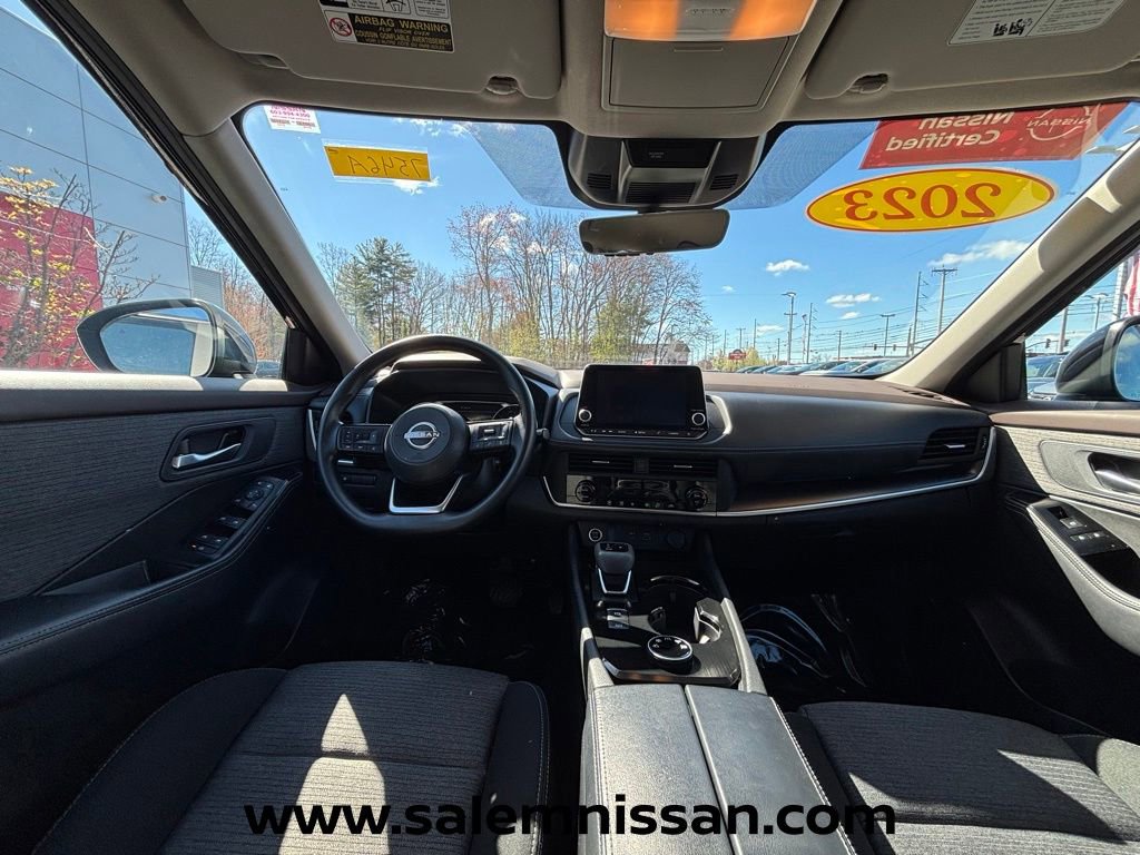 Certified 2023 Nissan Rogue SV AWD/4WD image 13