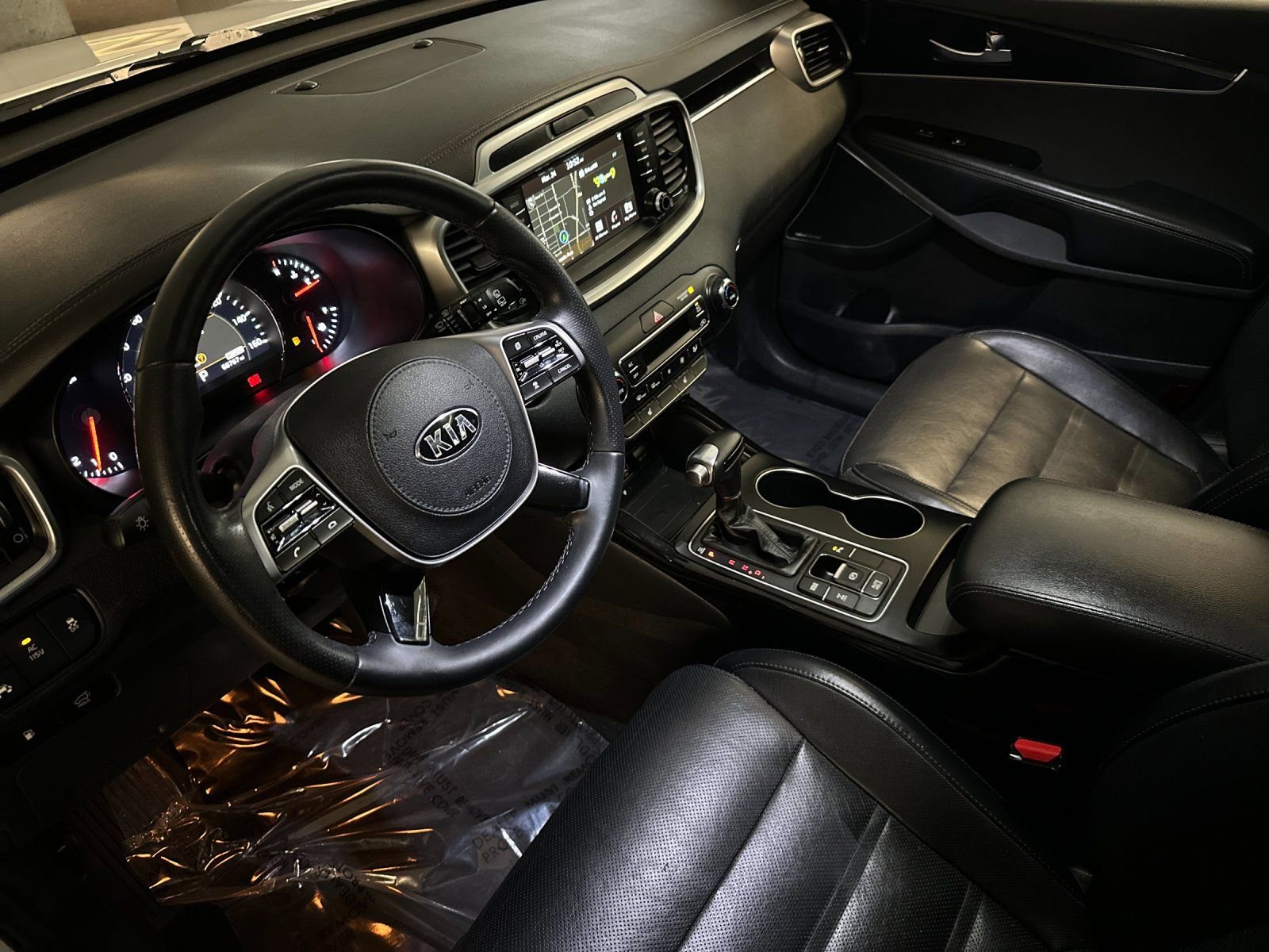 Used 2019 Kia Sorento SX image 11