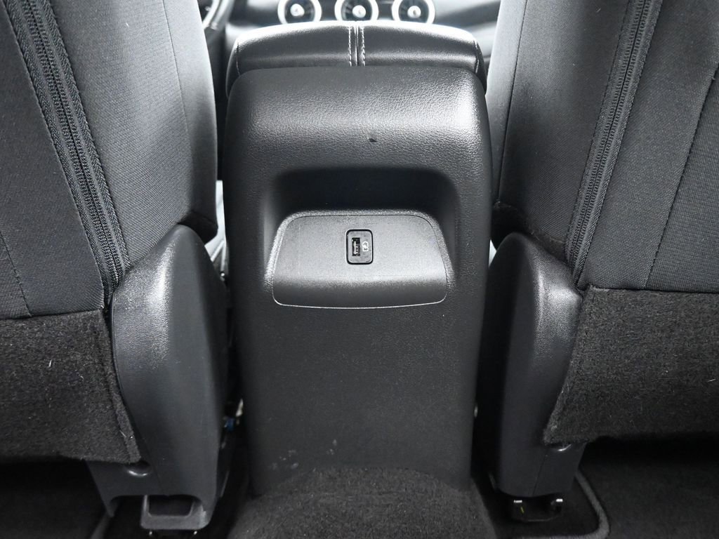 Used 2023 Nissan Sentra SV FWD image 31
