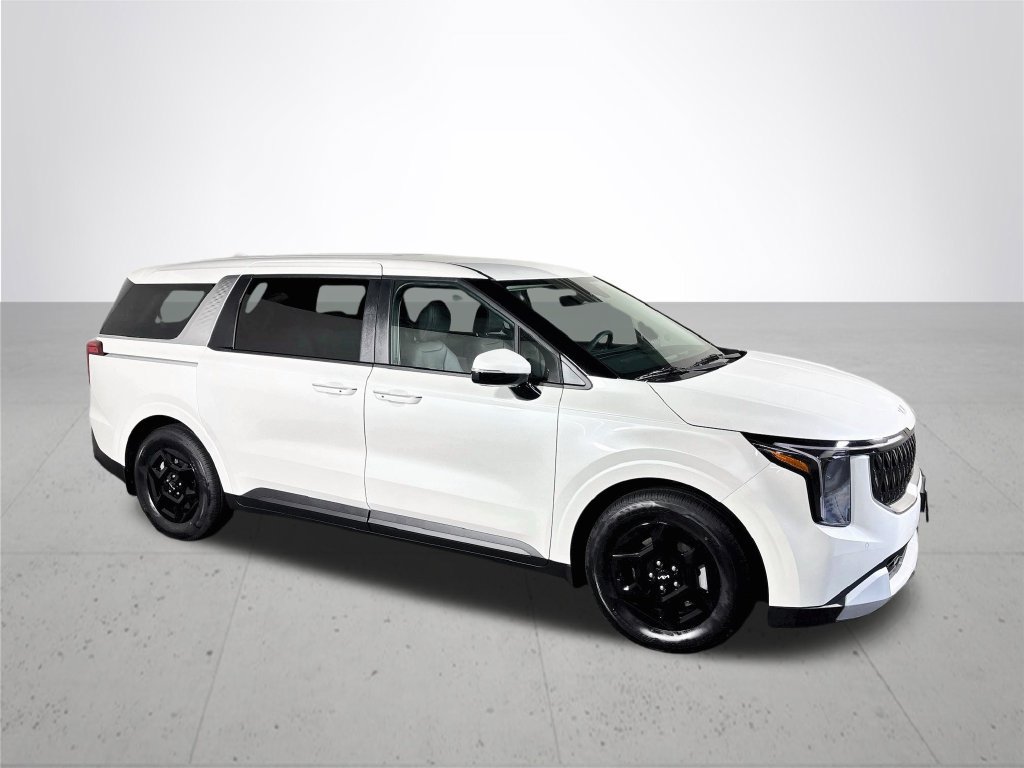 New 2027 Kia Carnival FWD image 4