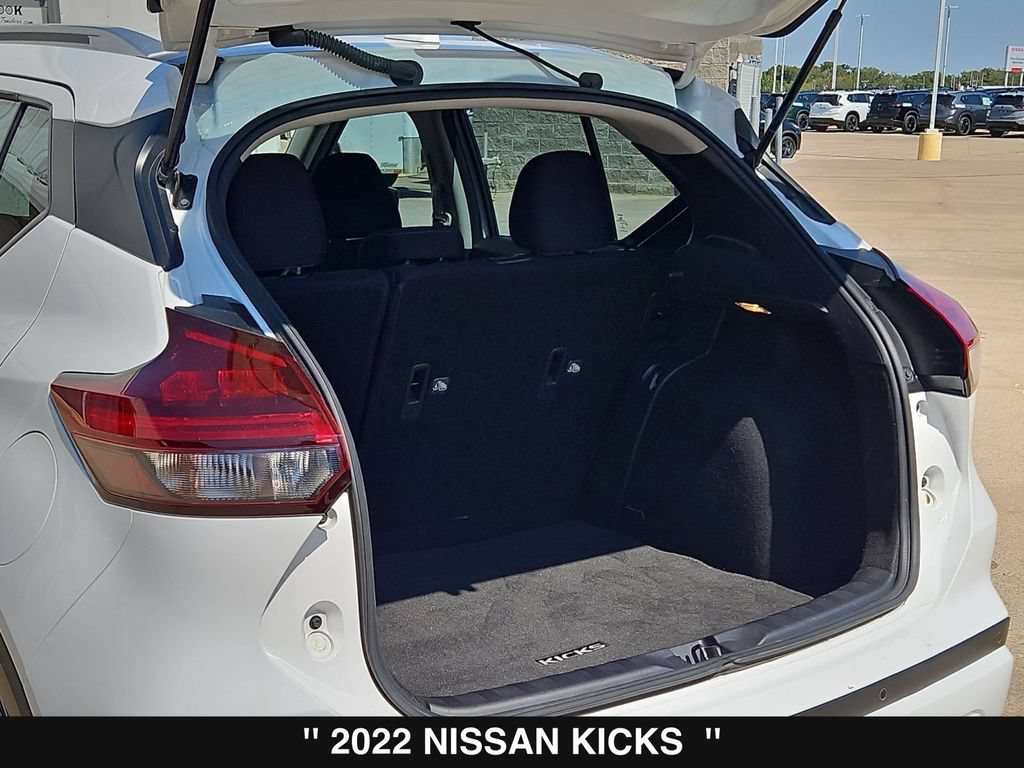 Used 2022 Nissan Kicks SV FWD image 34