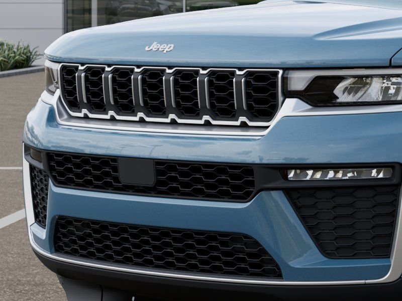 New 2026 Jeep Grand Cherokee Limited AWD/4WD image 11