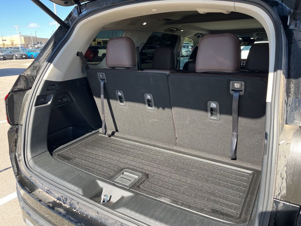Used 2025 Honda Pilot Elite image 10