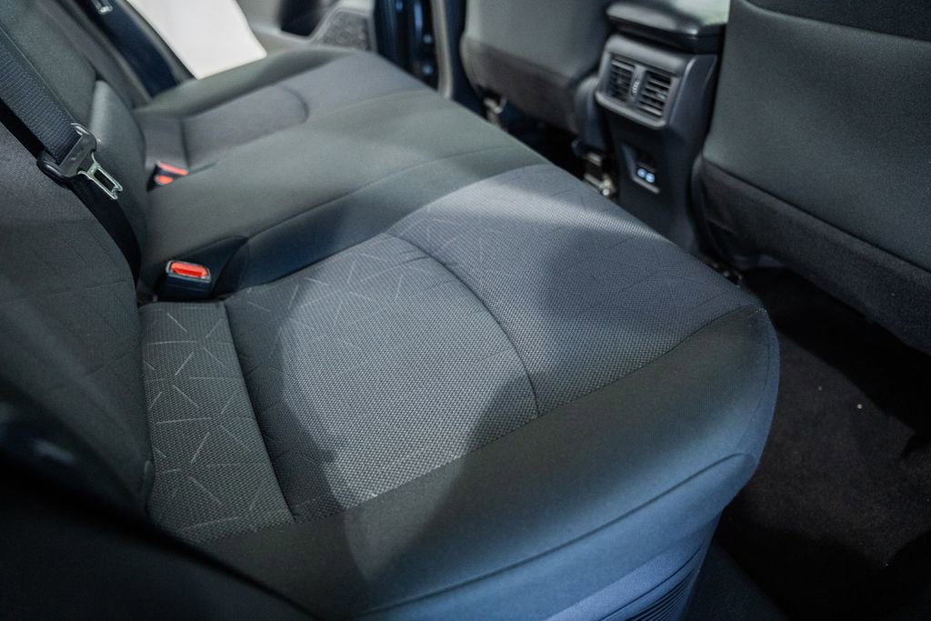Used 2025 Toyota RAV4 XLE image 27
