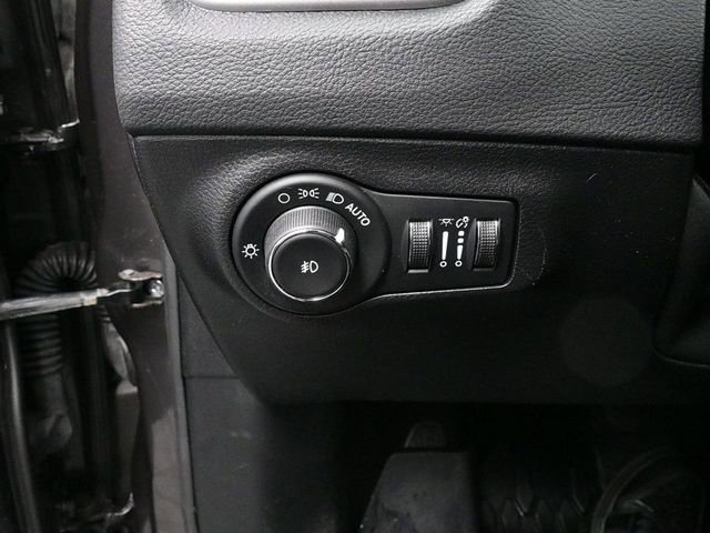 Used 2021 Jeep Compass Latitude AWD/4WD image 23