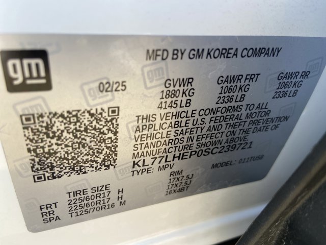 Used 2025 Chevrolet Trax LT w/ LT Convenience Package FWD image 32
