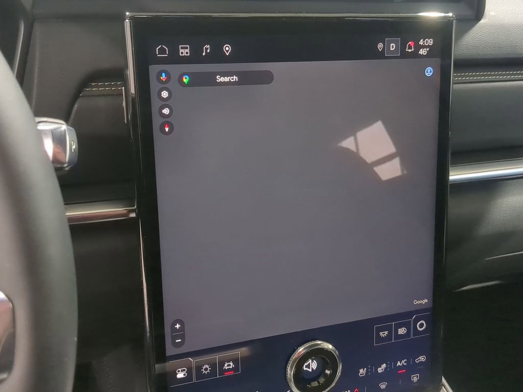 Used 2025 GMC Terrain Elevation w/ Elevation Premium Package image 34