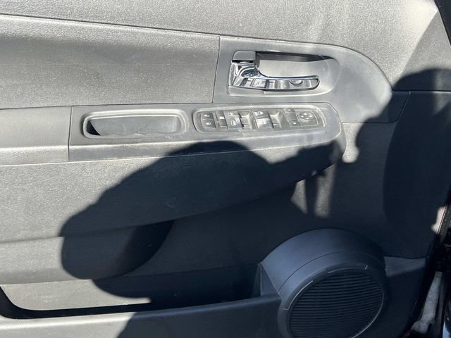 Used 2012 Jeep Liberty Sport w/ Popular Equipment Group AWD/4WD image 17