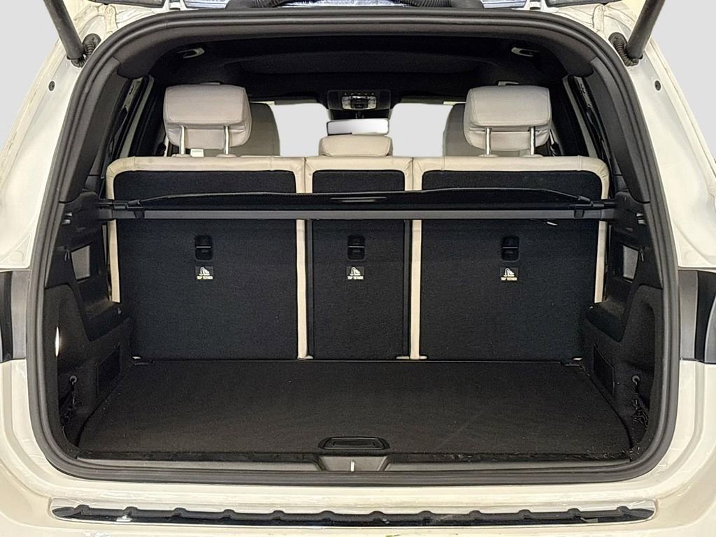 Used 2025 Mercedes-Benz GLB 250 image 26