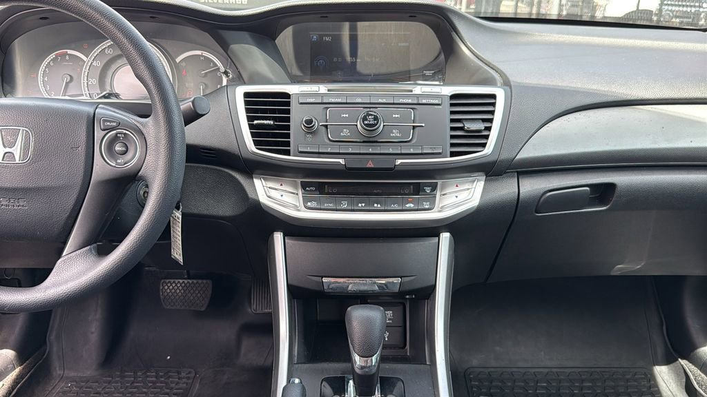 Used 2015 Honda Accord LX image 28