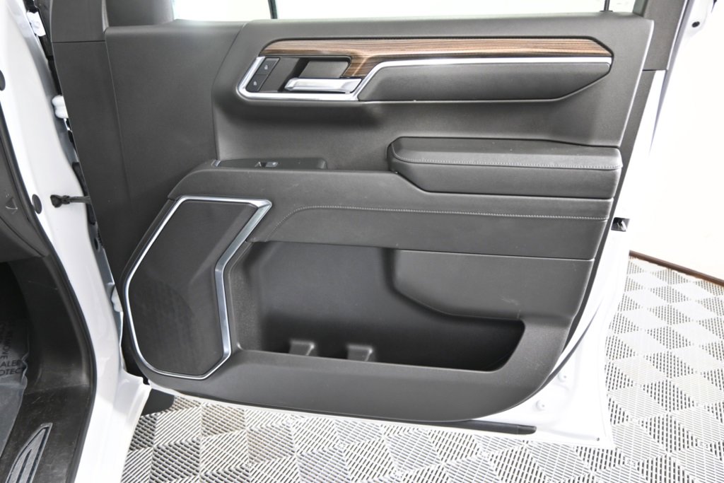 Used 2024 Chevrolet Silverado 1500 RST image 13