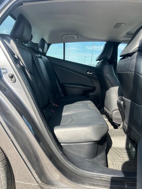 Used 2017 Toyota Prius Four w/ Advanced Technology Package FWD image 31