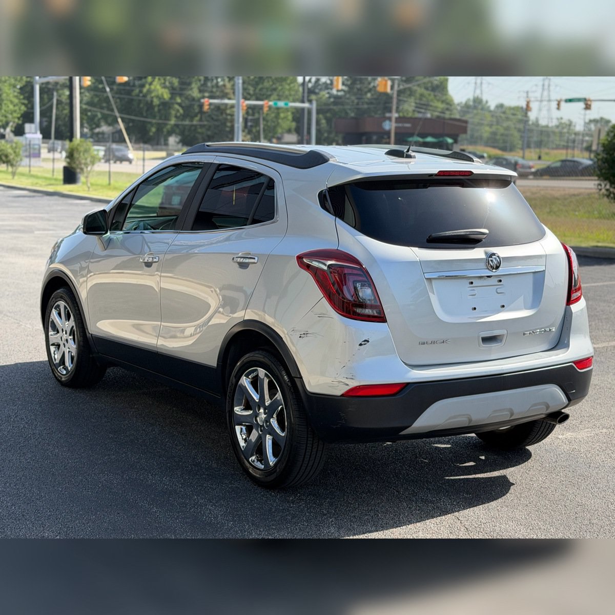 Used 2017 Buick Encore Essence w/ Experience Buick Package FWD image 3