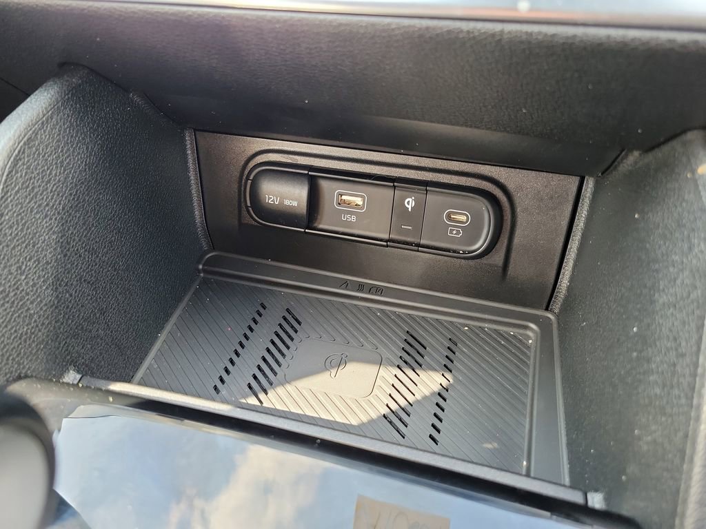 Used 2025 Kia Sportage EX FWD image 23