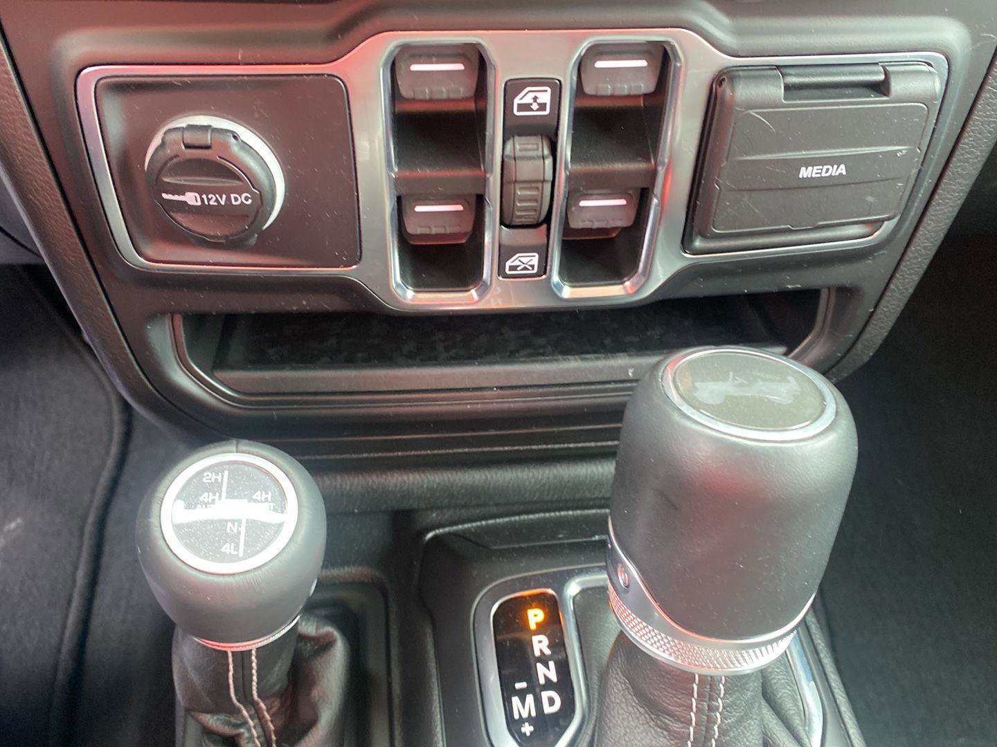 Certified 2023 Jeep Wrangler Sahara w/ Cold Weather Group image 16