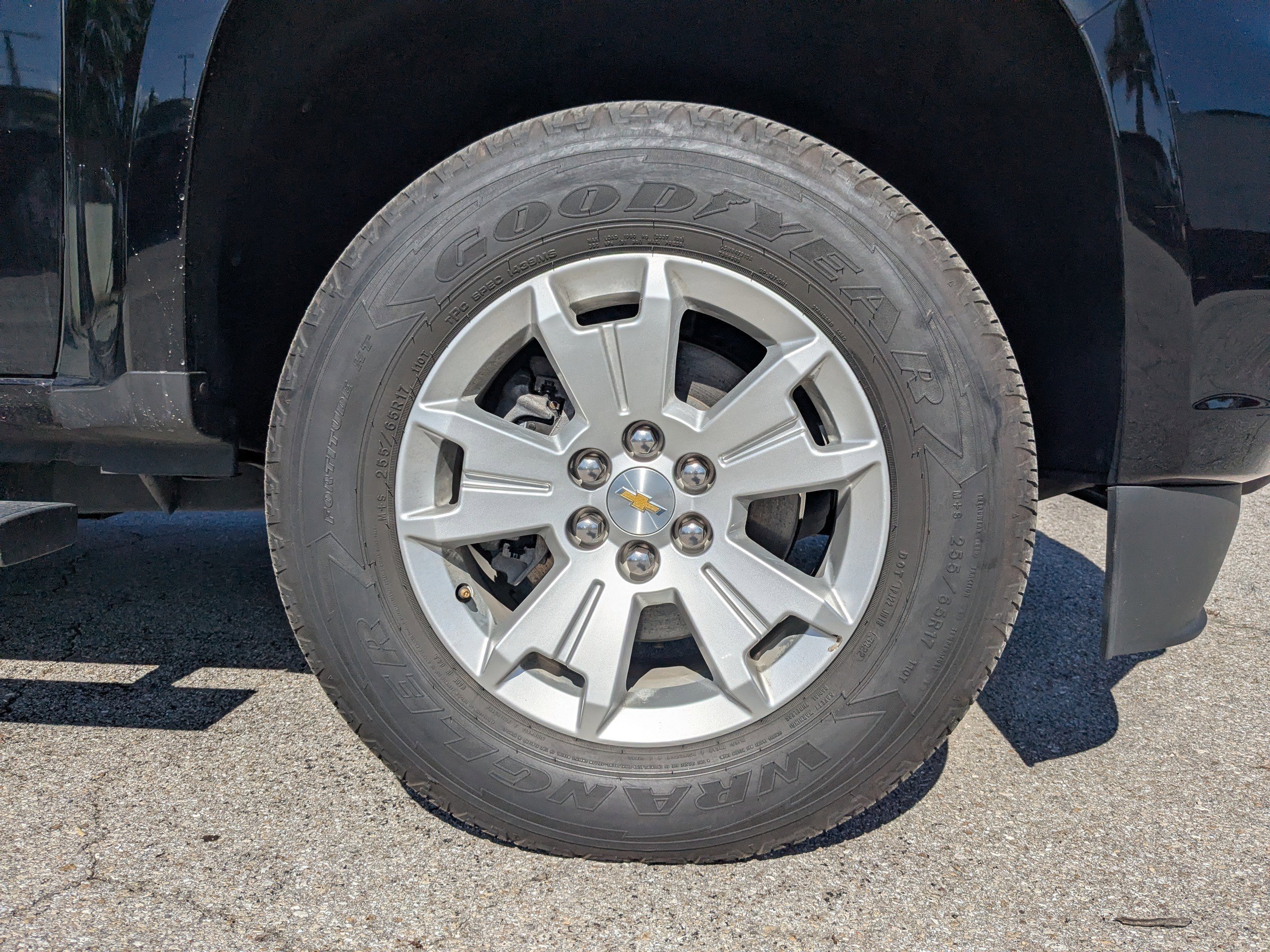 Used 2022 Chevrolet Colorado LT w/ LT Convenience Package image 12