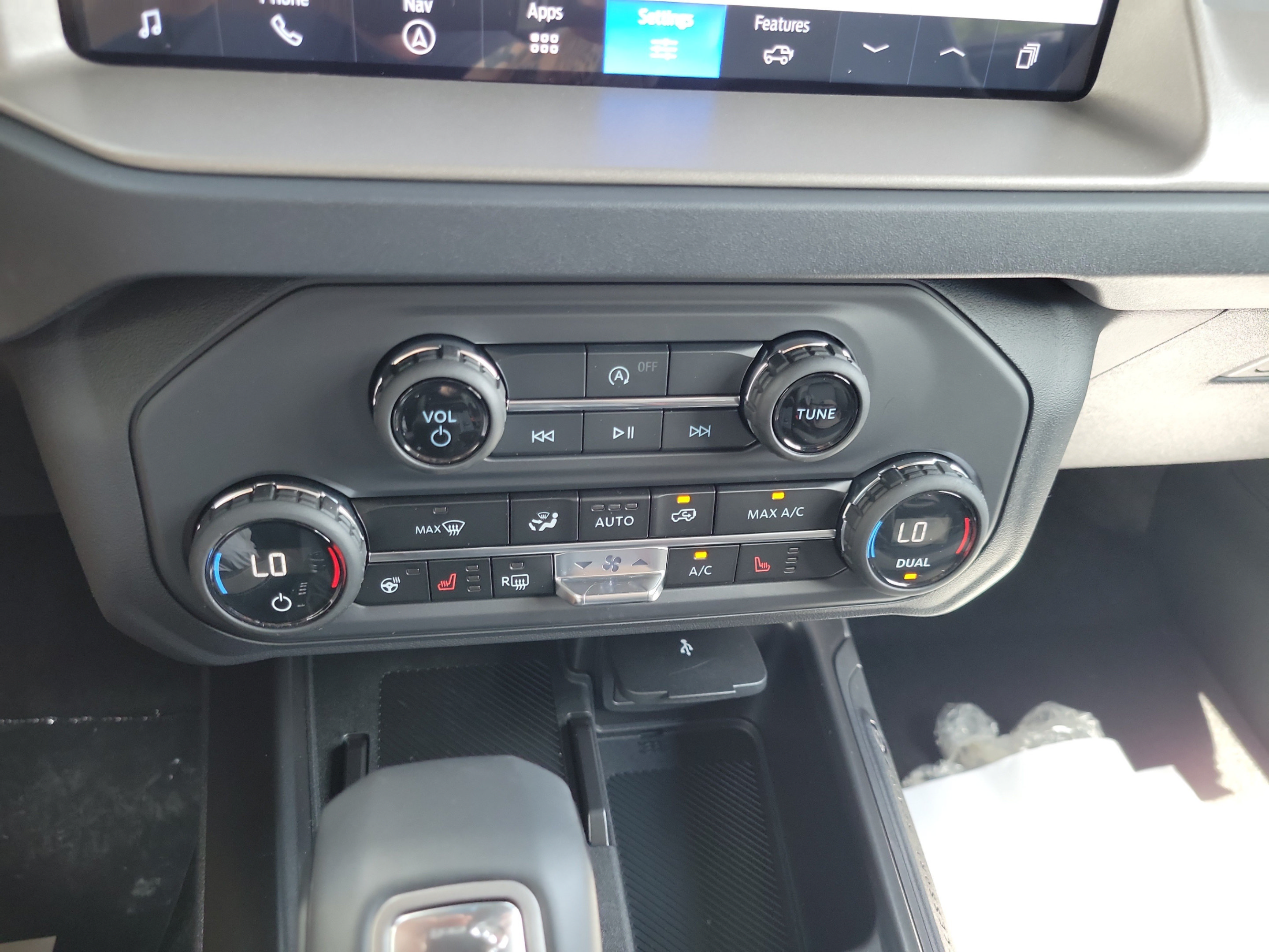 New 2026 Ford Bronco Outer Banks AWD/4WD image 27