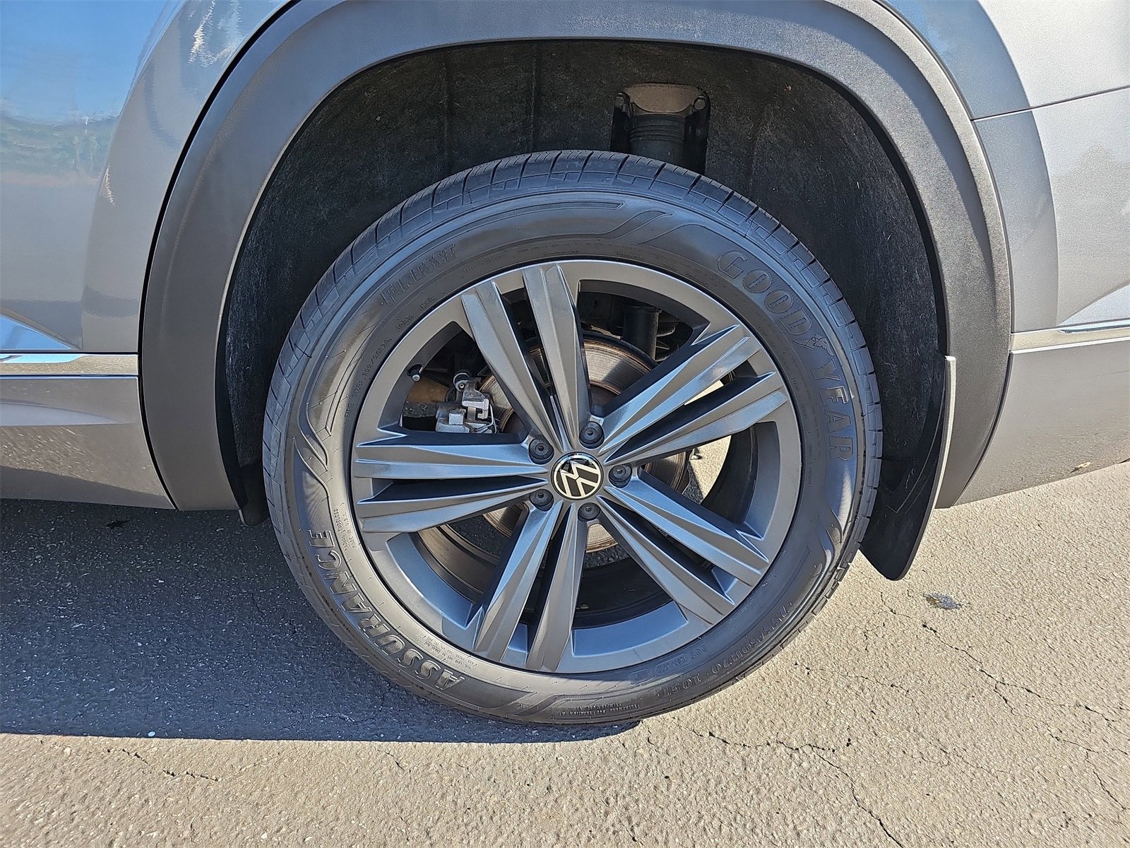 Used 2021 Volkswagen Atlas SE w/ Panoramic Sunroof Package image 35