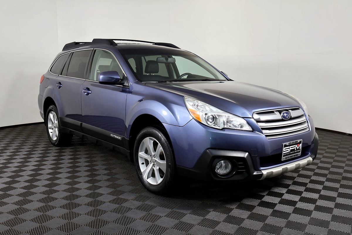 Used 2013 Subaru Outback 2.5i Limited w/ Moonroof Pkg AWD/4WD image 4