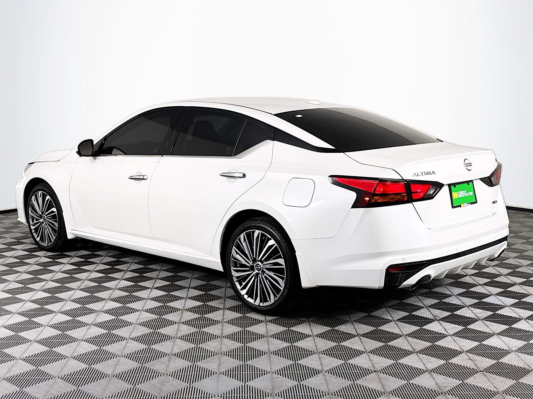 Used 2023 Nissan Altima 2.5 SL AWD/4WD image 6