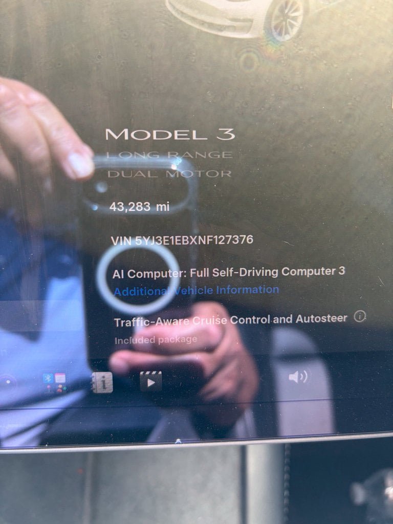 Used 2022 Tesla Model 3 Long Range AWD/4WD image 4
