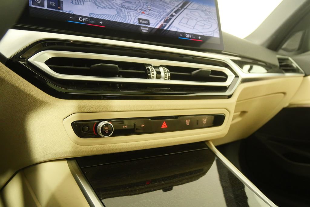 Certified 2024 BMW 330i Sedan image 22