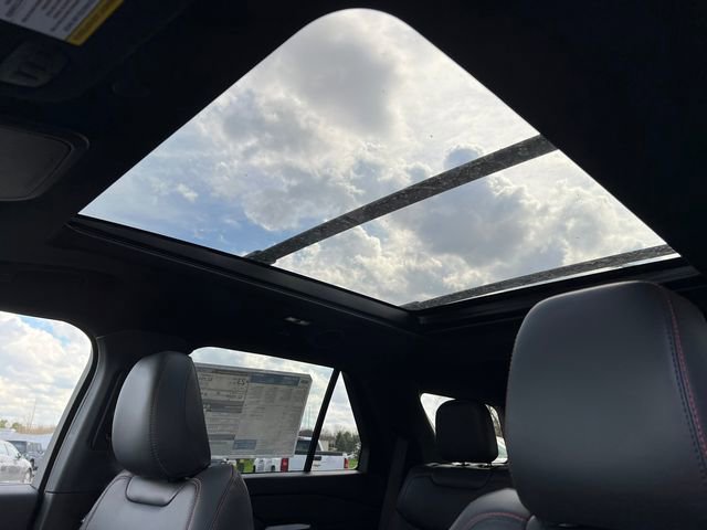 New 2026 Ford Explorer ST-Line image 11