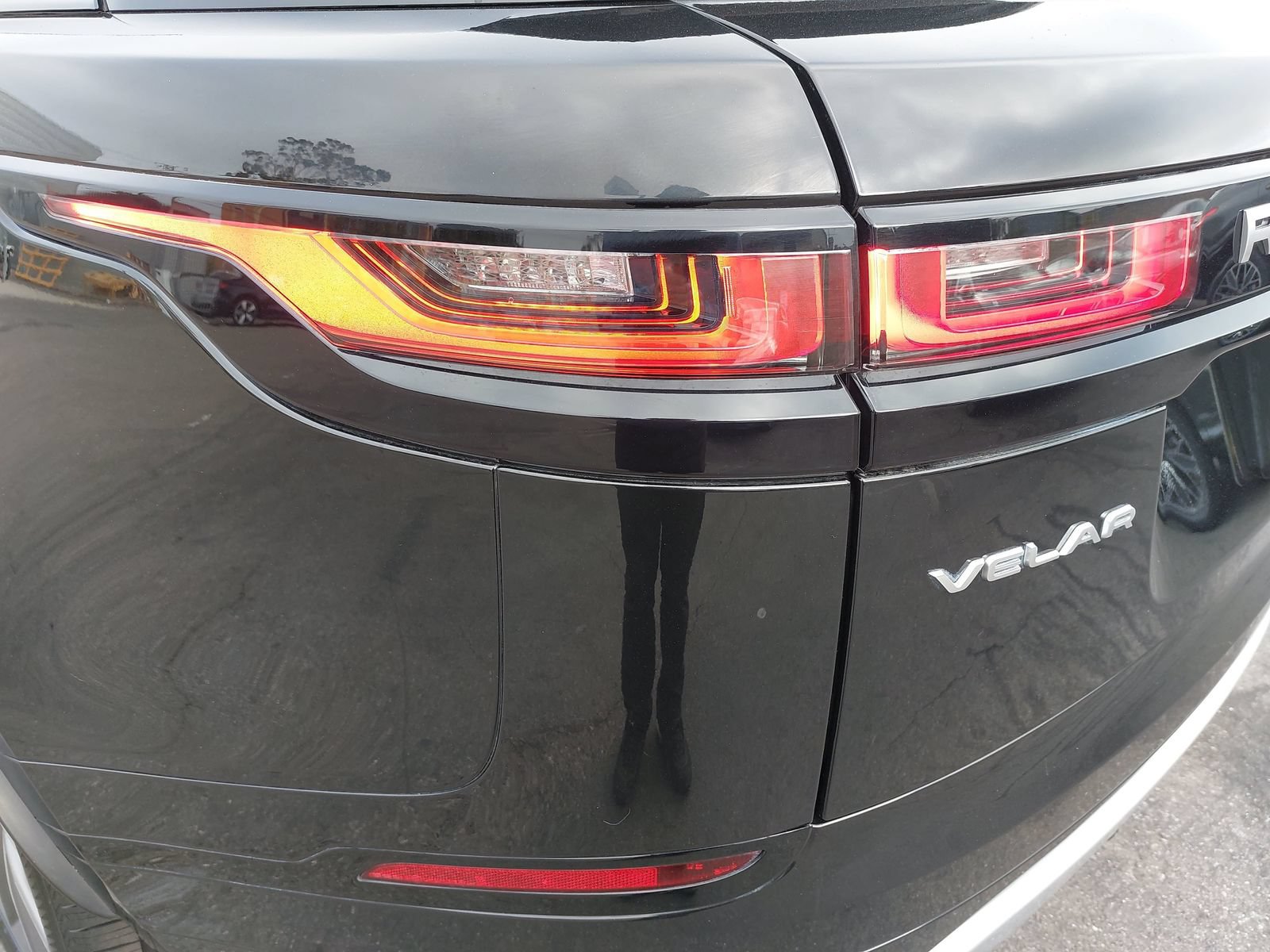 Used 2022 Land Rover Range Rover Velar S AWD/4WD image 37