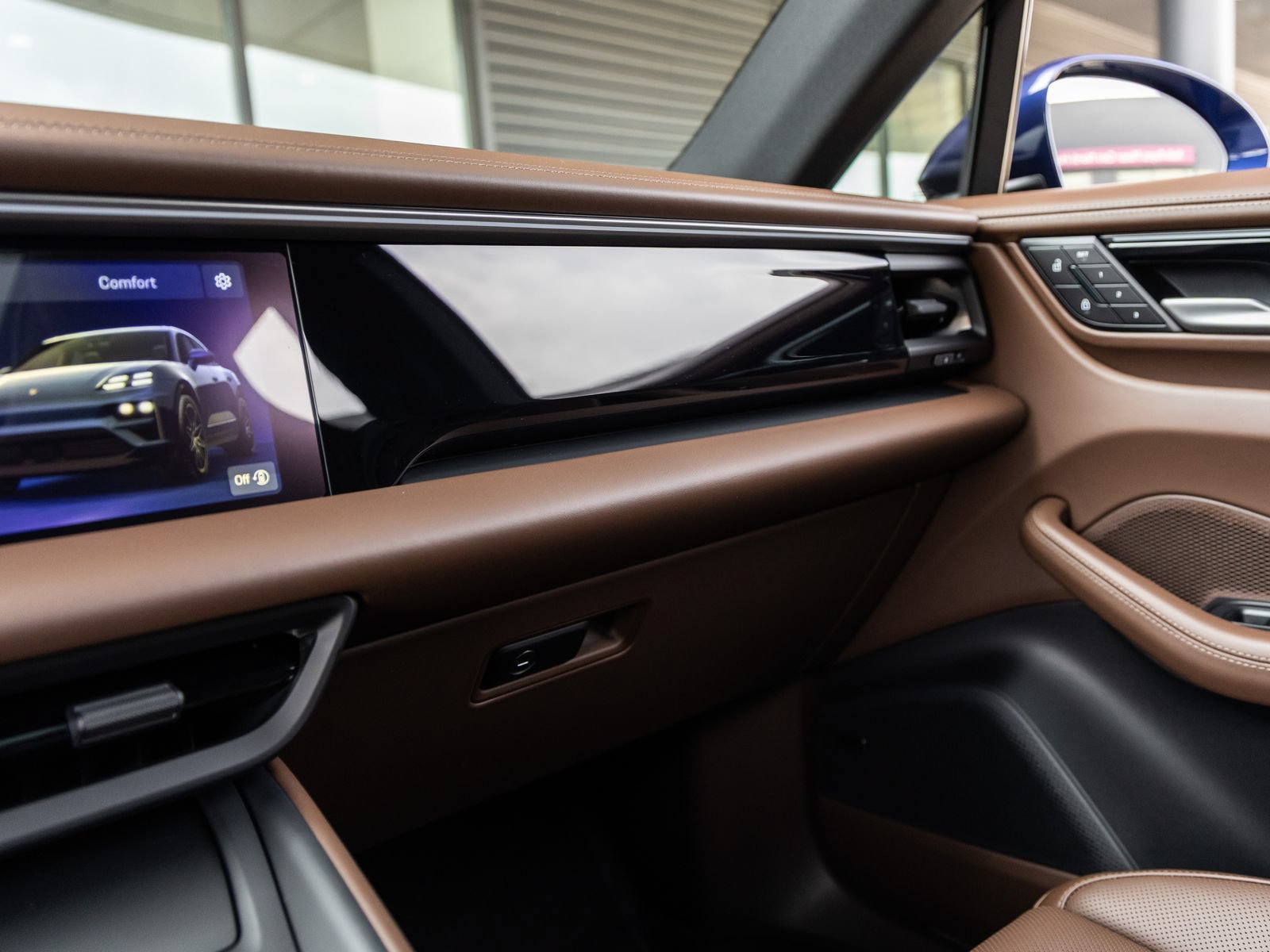 New 2026 Porsche Macan 4 Electric AWD/4WD image 31