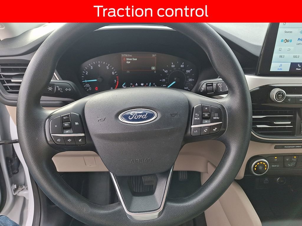 Used 2021 Ford Escape SE image 18