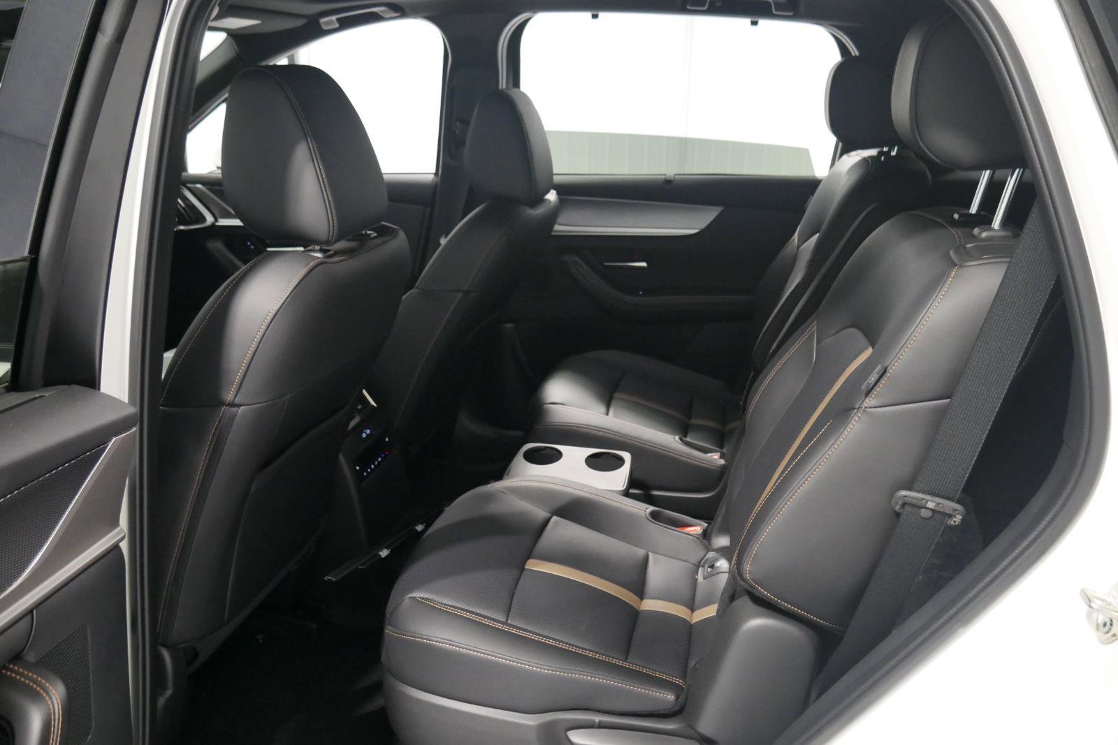 New 2024 MAZDA CX-90 Plug-In Hybrid w/ Premium Plus image 12