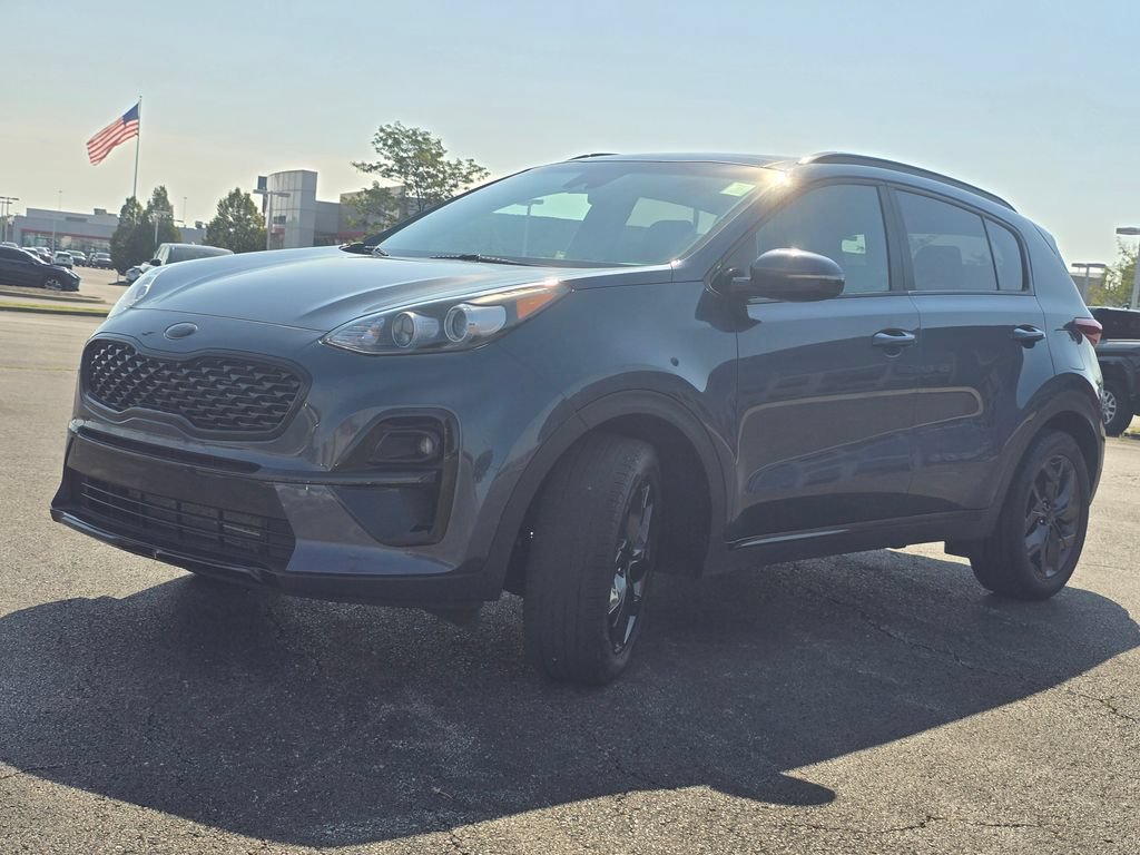 Used 2022 Kia Sportage Nightfall Edition FWD image 11