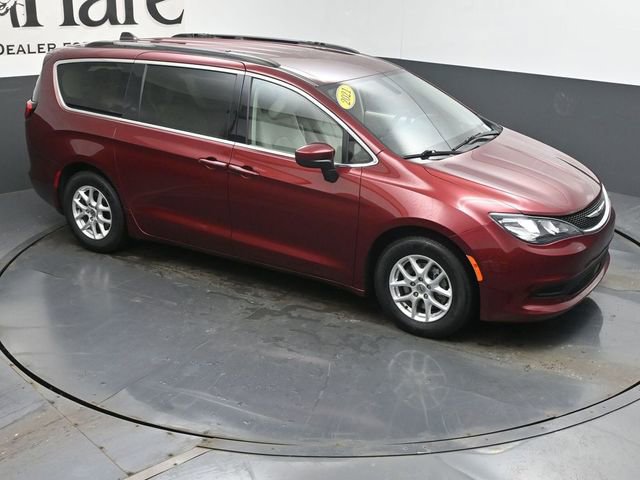 Used 2021 Chrysler Voyager Lxi image 38
